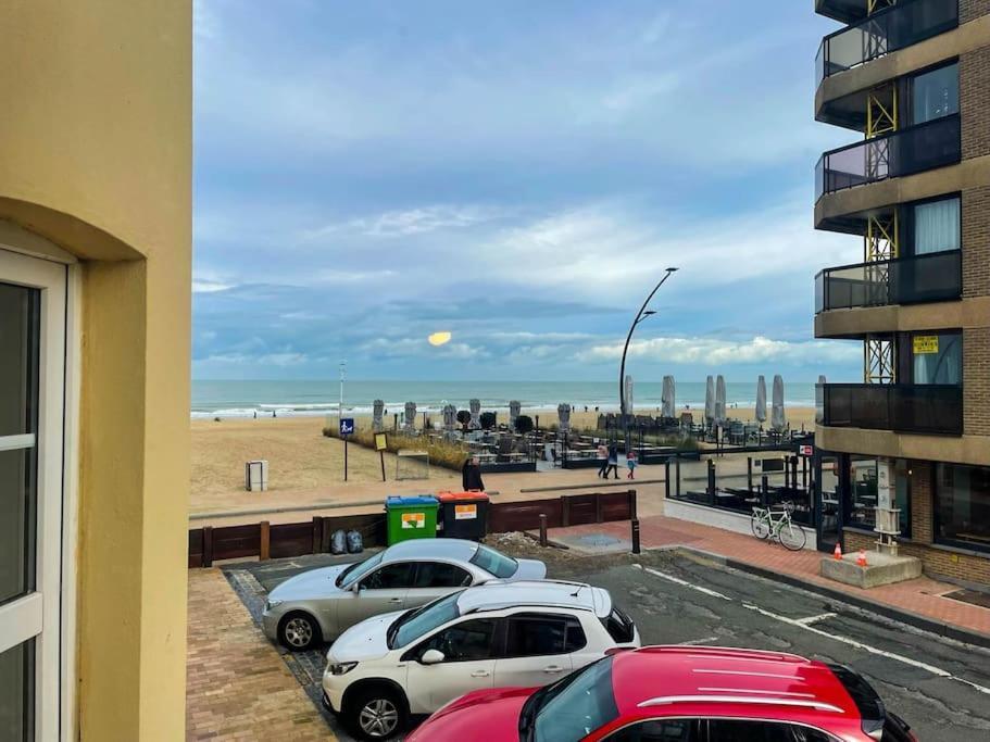 Maison Elyme - A Lovely House Next To The Beach De Panne Bagian luar foto